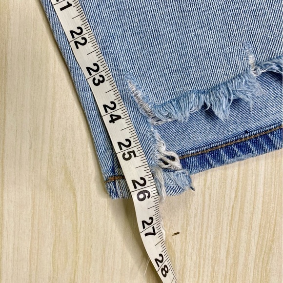 Calvin Klein High Rise straight leg light wash jeans size 28 - Picture 5 of 11